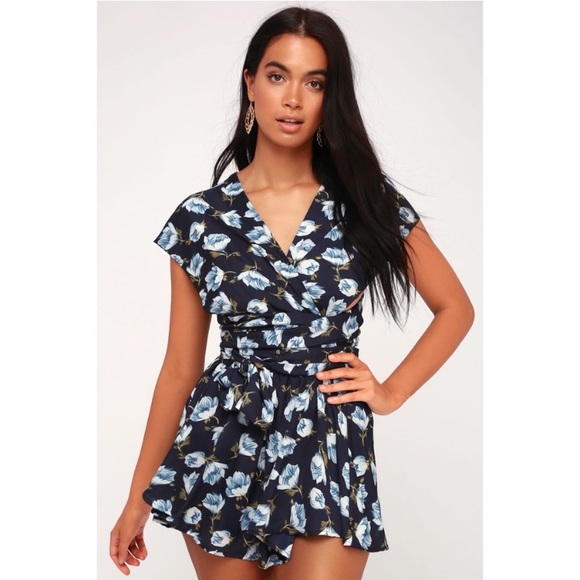 Lulu's Elated Energy Navy Blue Floral PrintConvertible Romper Size Small - Picture 2 of 13